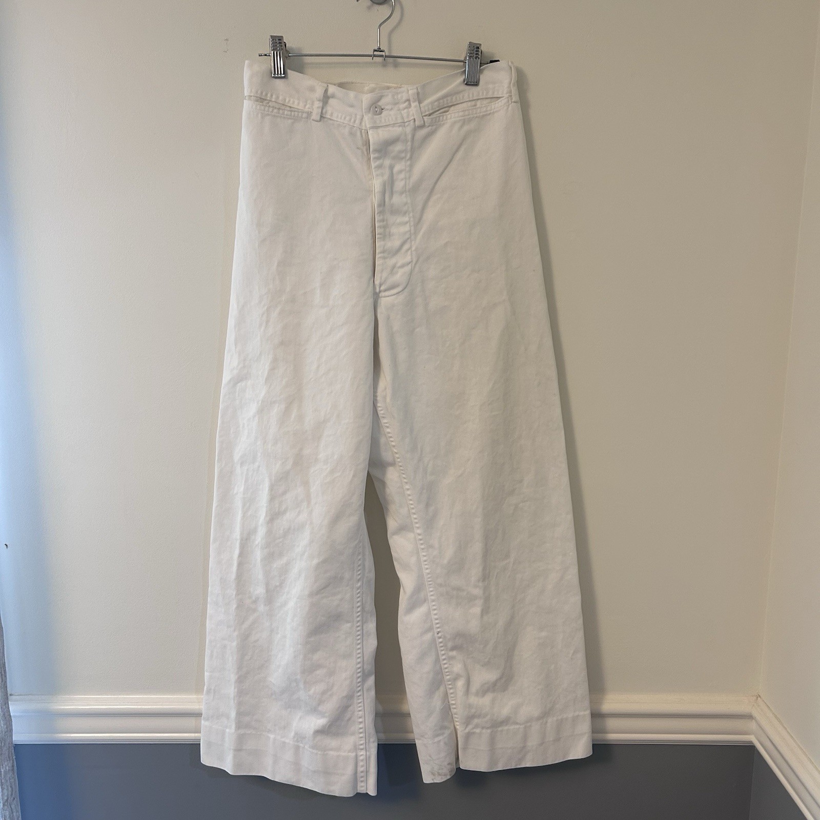 Vintage 40s US Navy Cracker Jack Flare Pants Men’s 28x25 Button Fly White A2 Vintage 40s US Navy Cracker Jack Flare Pants Men’s 28x25 Button Fly White A2