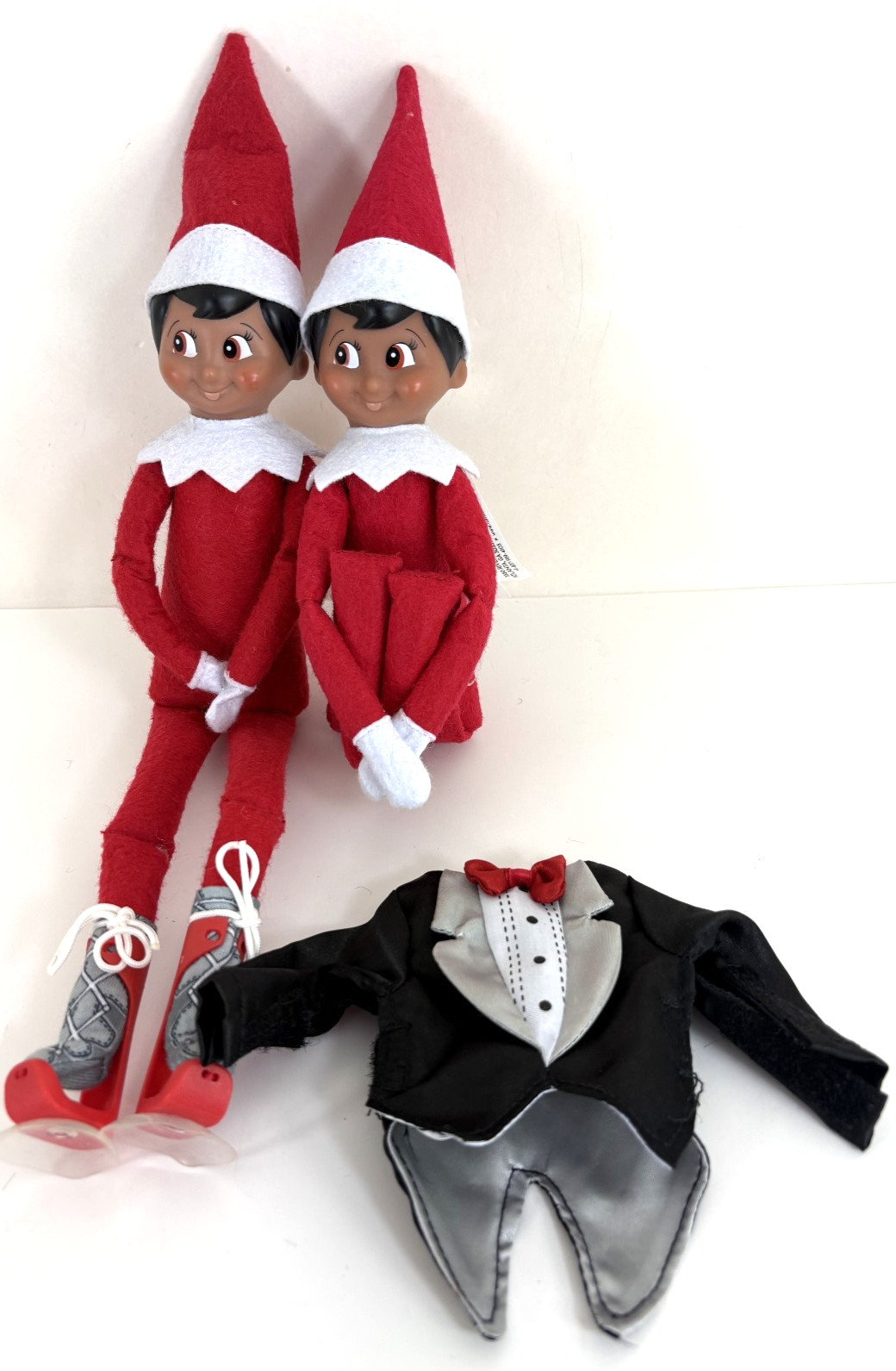 Lot 2 Elf On The Shelf Medium Skin Tone Boys W/ Brown Eyes Christmas Tradition Lot 2 Elf On The Shelf Medium Skin Tone Boys W/ Brown Eyes Christmas Tradition
