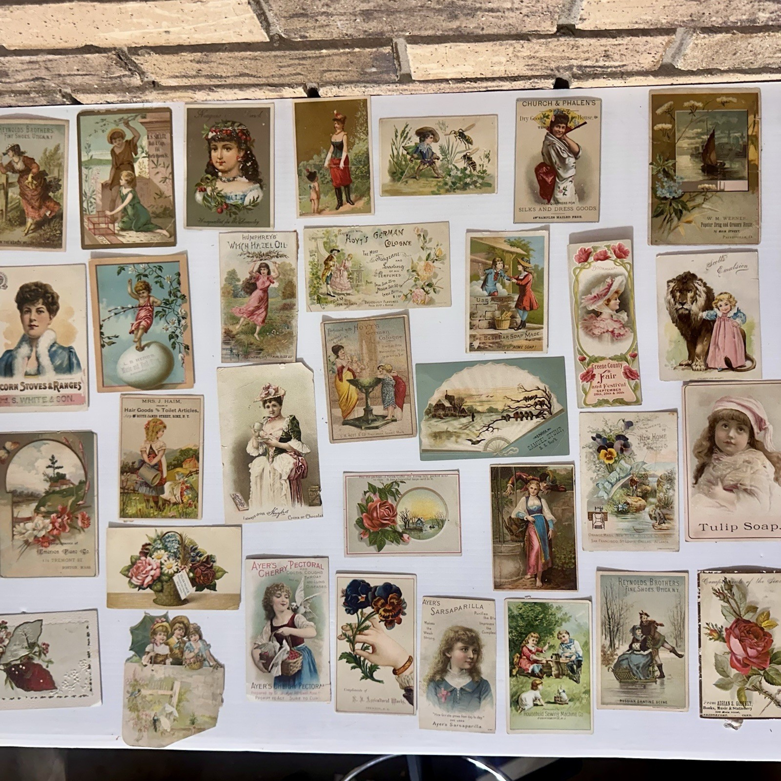 Antique Victorian Advertising Trade Card & Die Cut Scrap Ephemera Lot Of 32 Antique Victorian Advertising Trade Card & Die Cut Scrap Ephemera Lot Of 32
