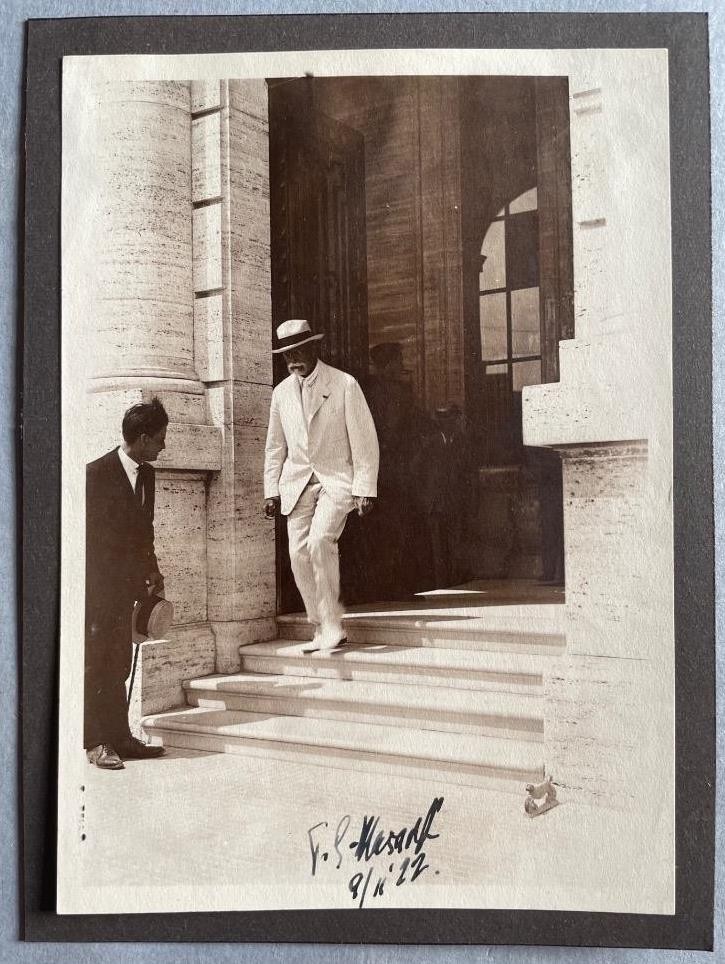 Thomas Masaryk, Czech Founder, 1st President, Czechoslovakia, SIGNED photo 1922 Thomas Masaryk, Czech Founder, 1st President, Czechoslovakia, SIGNED photo 1922