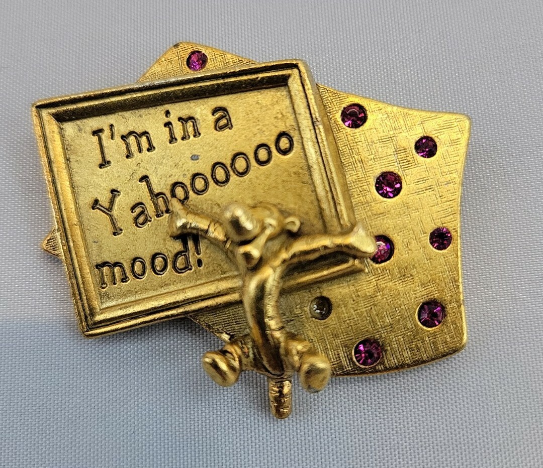 Vintage Tigger Dancing I'm In A Yahoo Mood Gold Tone Disney Pin Vintage Tigger Dancing I'm In A Yahoo Mood Gold Tone Disney Pin