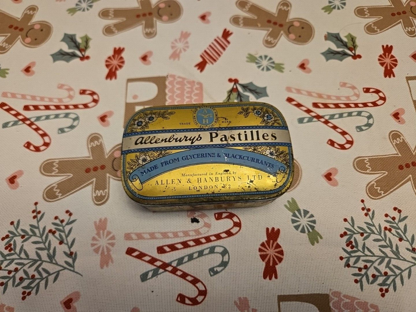 ALLENBURY'S Pastilles Glycerin & Black Currants BOX empty tin Allen & Hanbury's ALLENBURY'S Pastilles Glycerin & Black Currants BOX empty tin Allen & Hanbury's