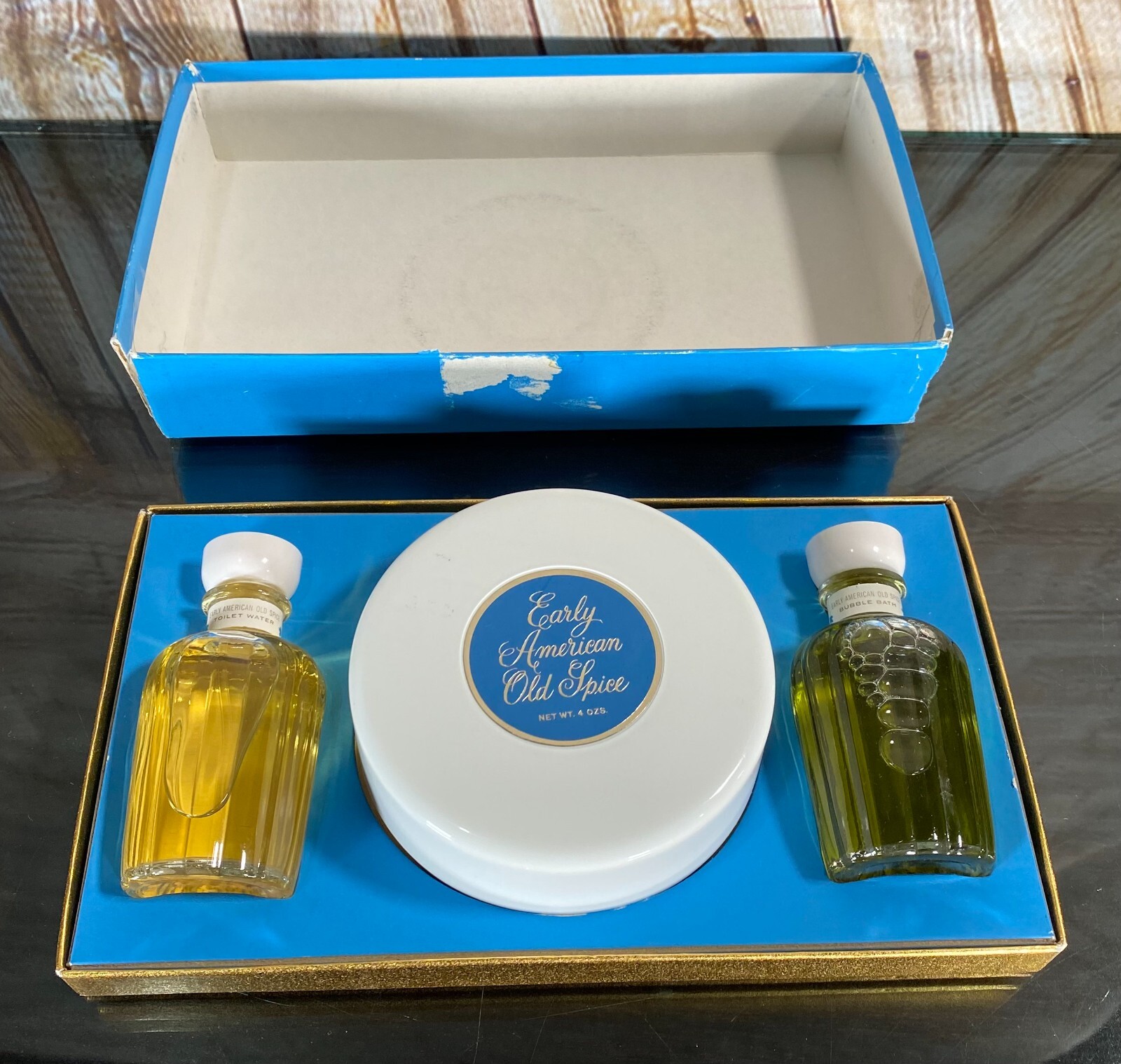 Vtg EARLY AMERICAN OLD SPICE Ladies Gift Set Powder/Toilet Water/Bubble Bath Vtg EARLY AMERICAN OLD SPICE Ladies Gift Set Powder/Toilet Water/Bubble Bath