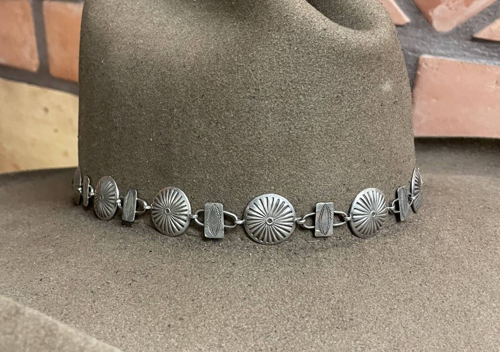 NEW BRAIDED VINTAGE NAVAJO STERLING SILVER CONCHO BOLO HATBAND Olive/ Chocolate NEW BRAIDED VINTAGE NAVAJO STERLING SILVER CONCHO BOLO HATBAND Olive/ Chocolate