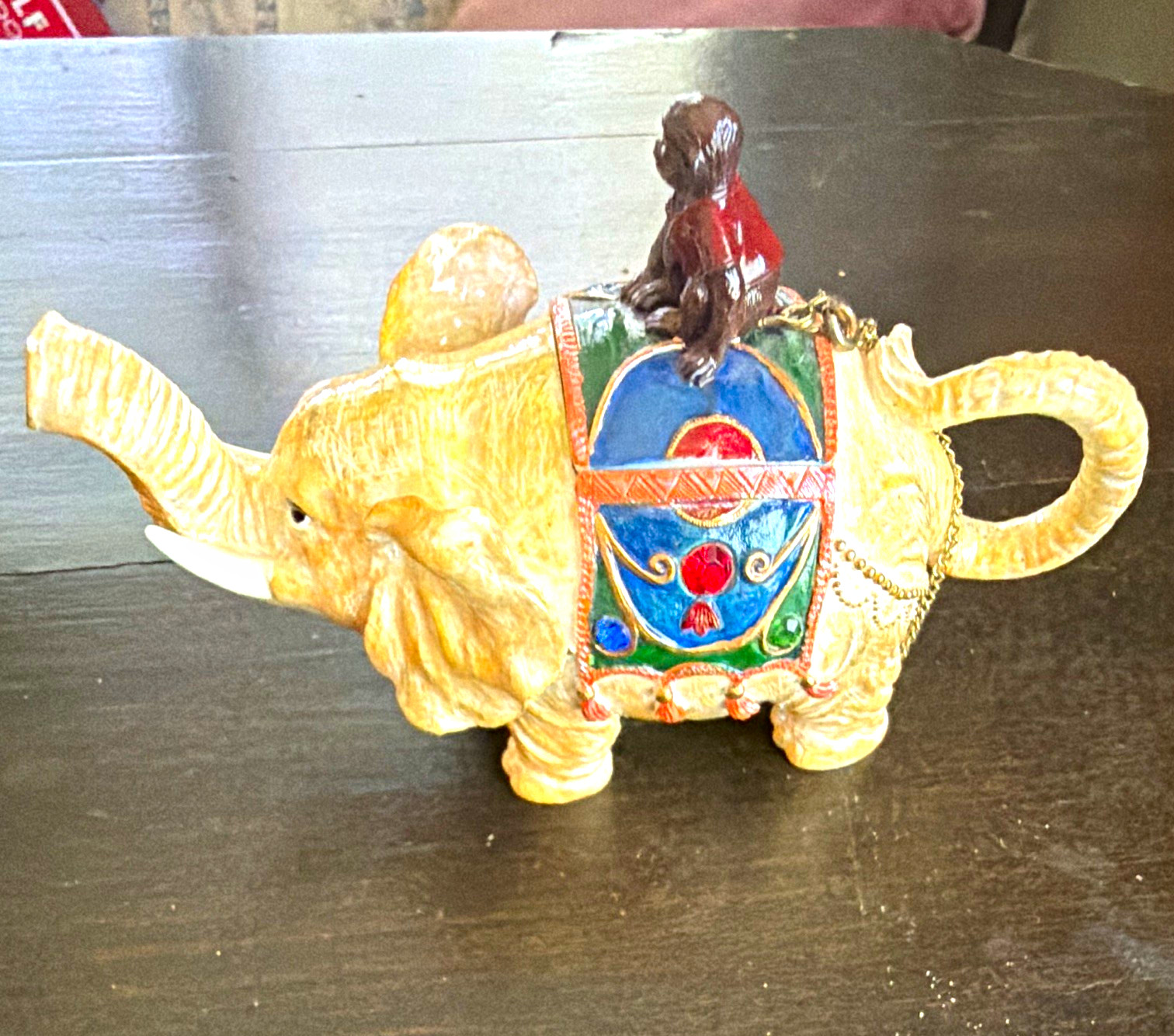 Hand Painted Elephant Ceramic Hinged Trinket Box Figurine Made in Italy Hand Painted Elephant Ceramic Hinged Trinket Box Figurine Made in Italy