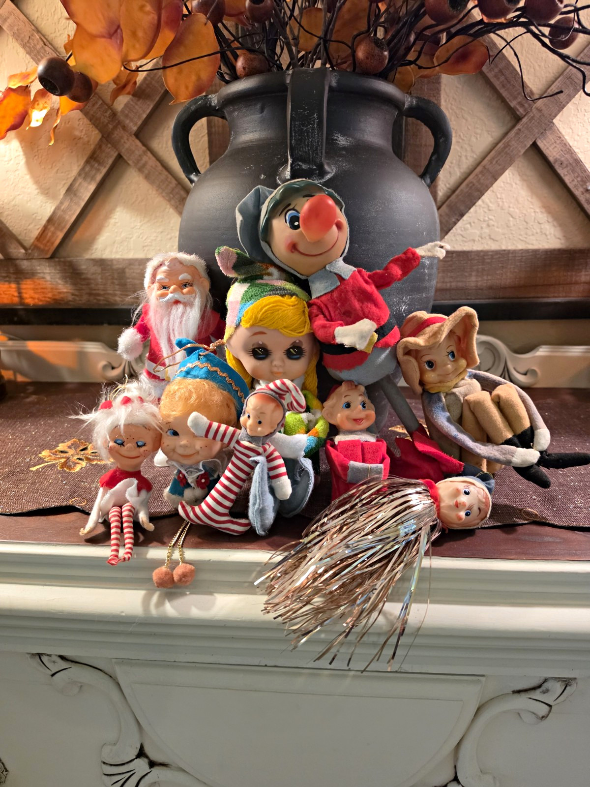 VINTAGE KNEE HUGGER PIXIE ELF JAPAN LOT OF 9