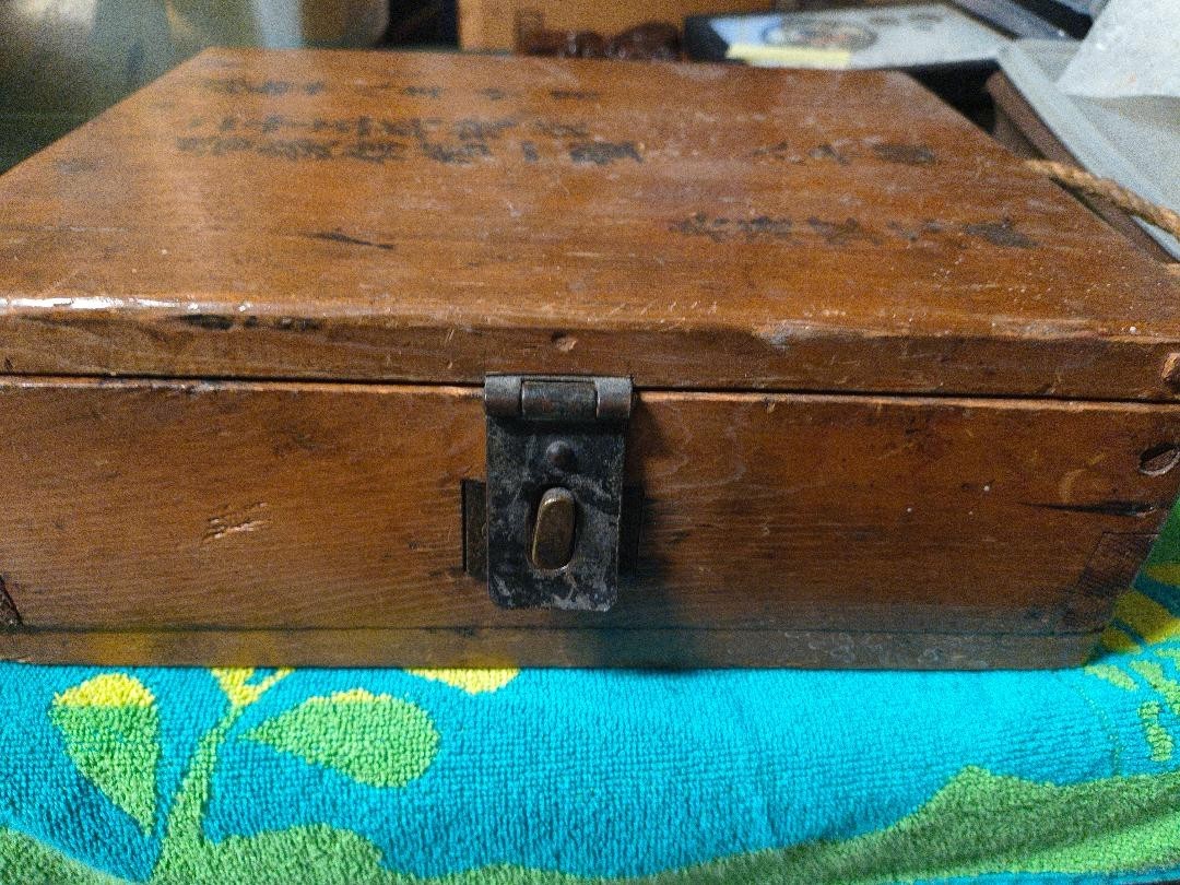 WWII Japanese Mortar Fuse Wood Box 1944 Admiralty Islands Bring-Back Named USN WWII Japanese Mortar Fuse Wood Box 1944 Admiralty Islands Bring-Back Named USN