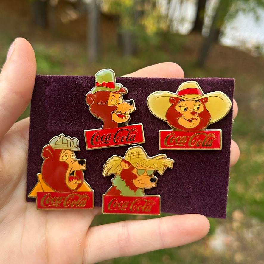 Vintage 1986 Disney World 15th Anniv Coca Cola Country Bear Jamboree 4 Pin Lot