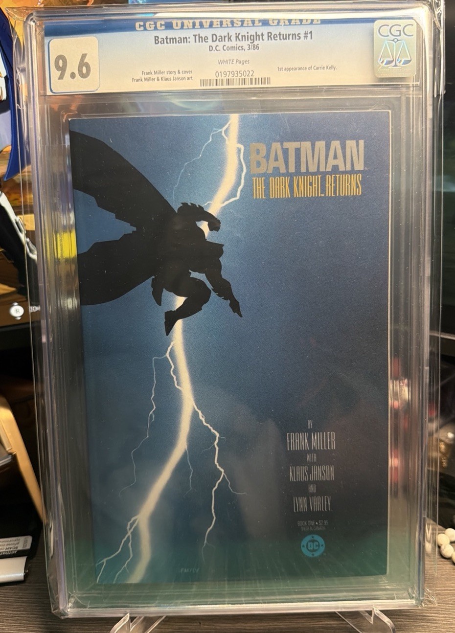 đź’«Batman: The Dark Knight Returns #1 (1986) CGC 9.6 White 1st Print Clean đź’«Batman: The Dark Knight Returns #1 (1986) CGC 9.6 White 1st Print Clean