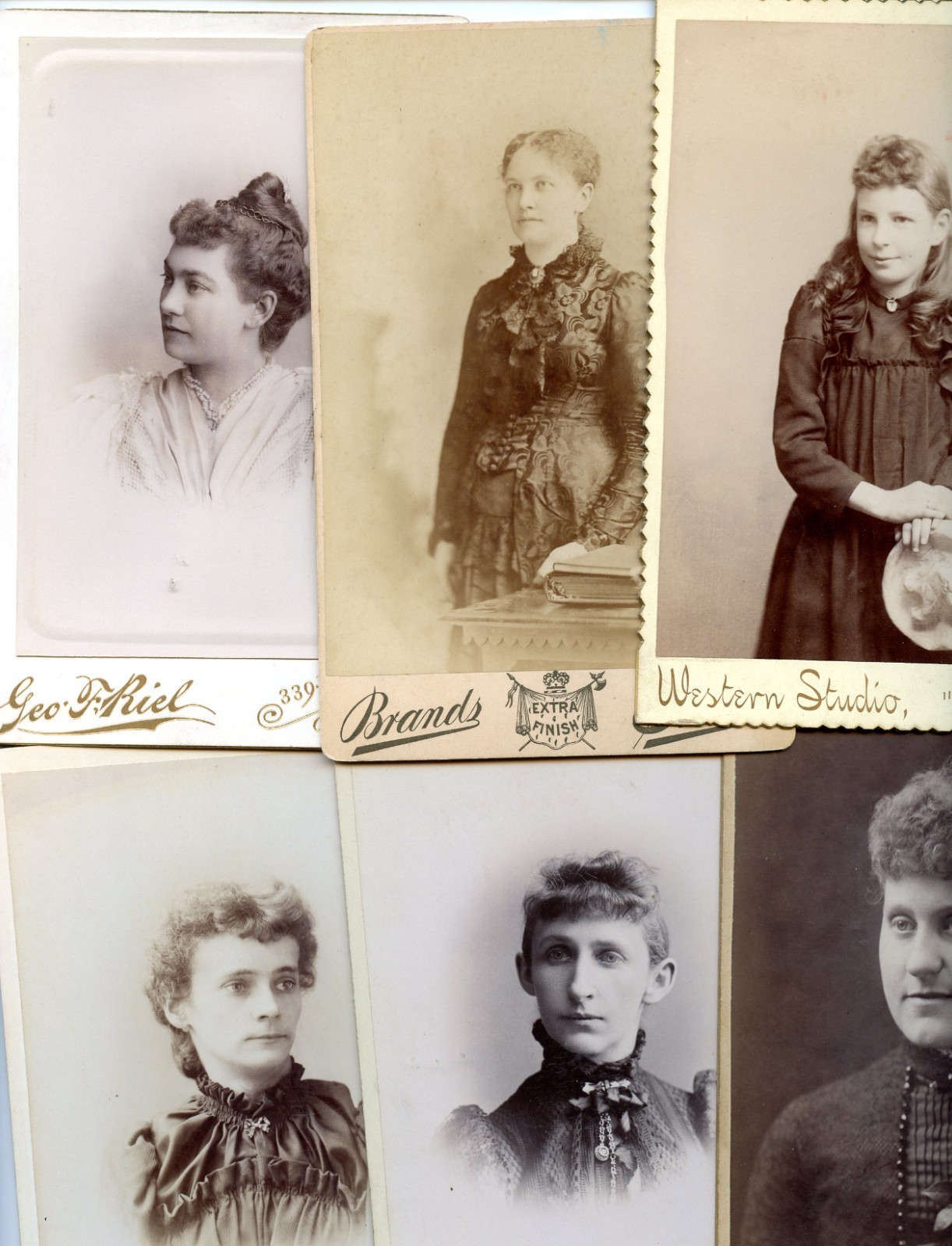 36 Original Cabinet Photo's - Chicago, Illinois, Children, Men, Ladies, Nice Con 36 Original Cabinet Photo's - Chicago, Illinois, Children, Men, Ladies, Nice Con