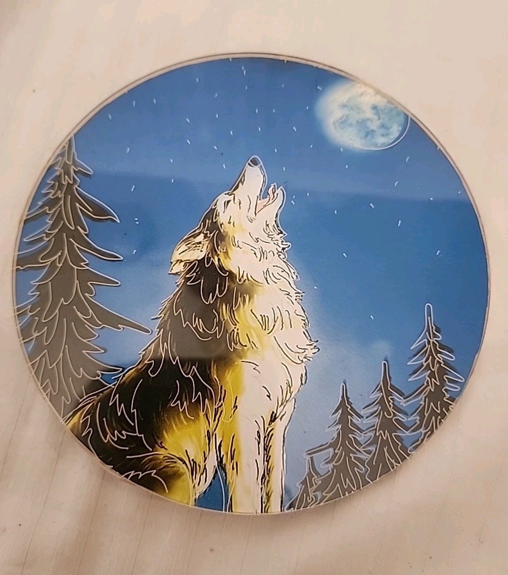 Wolf Howling At The Moon Disc Plastic/Acrylic Outline Overlay & Similar Knife 