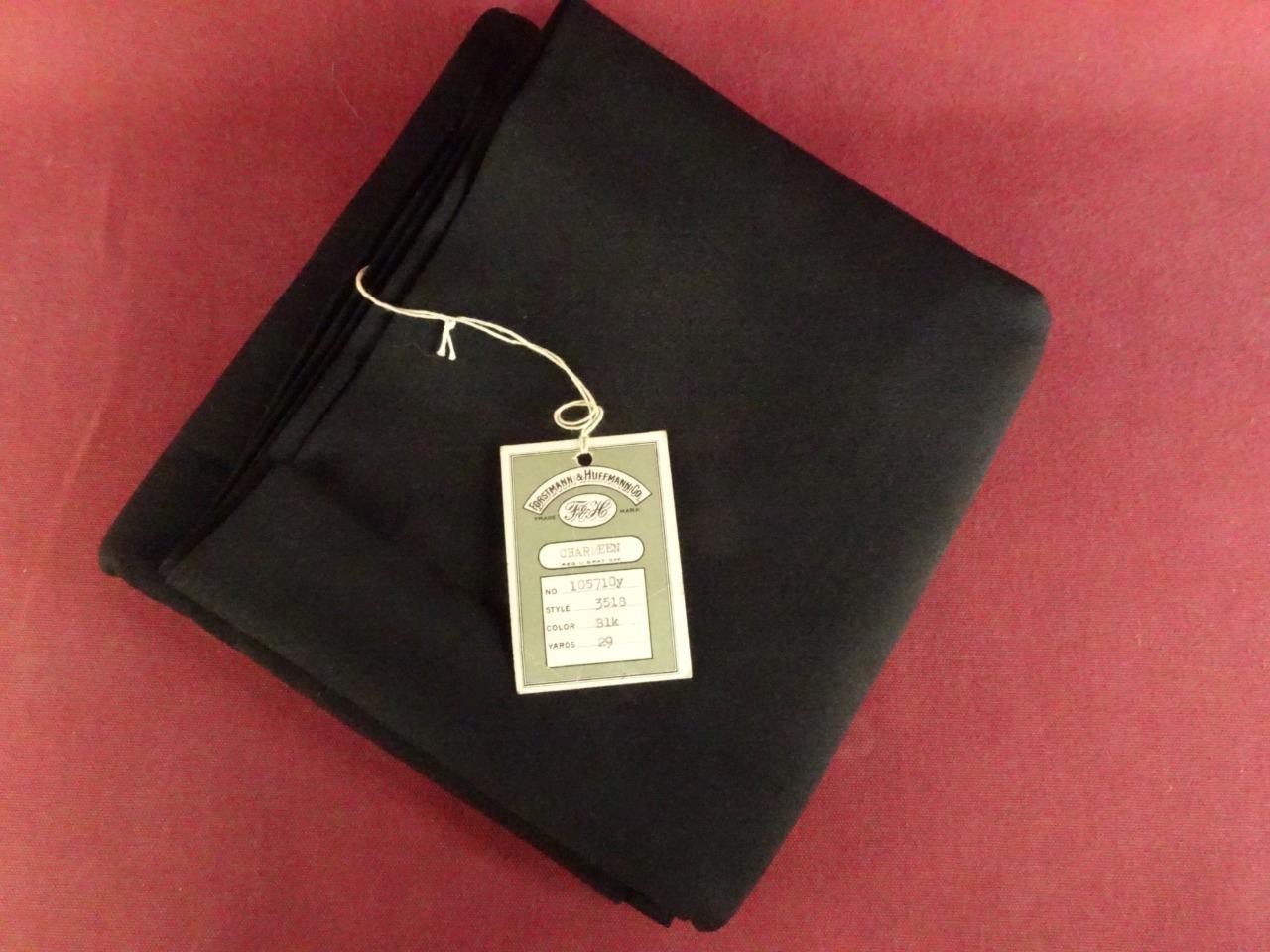 Antique 1923 Forstmann & Huffmann Black Charmeen Worsted Wool Fabric 2.8 Yards Antique 1923 Forstmann & Huffmann Black Charmeen Worsted Wool Fabric 2.8 Yards
