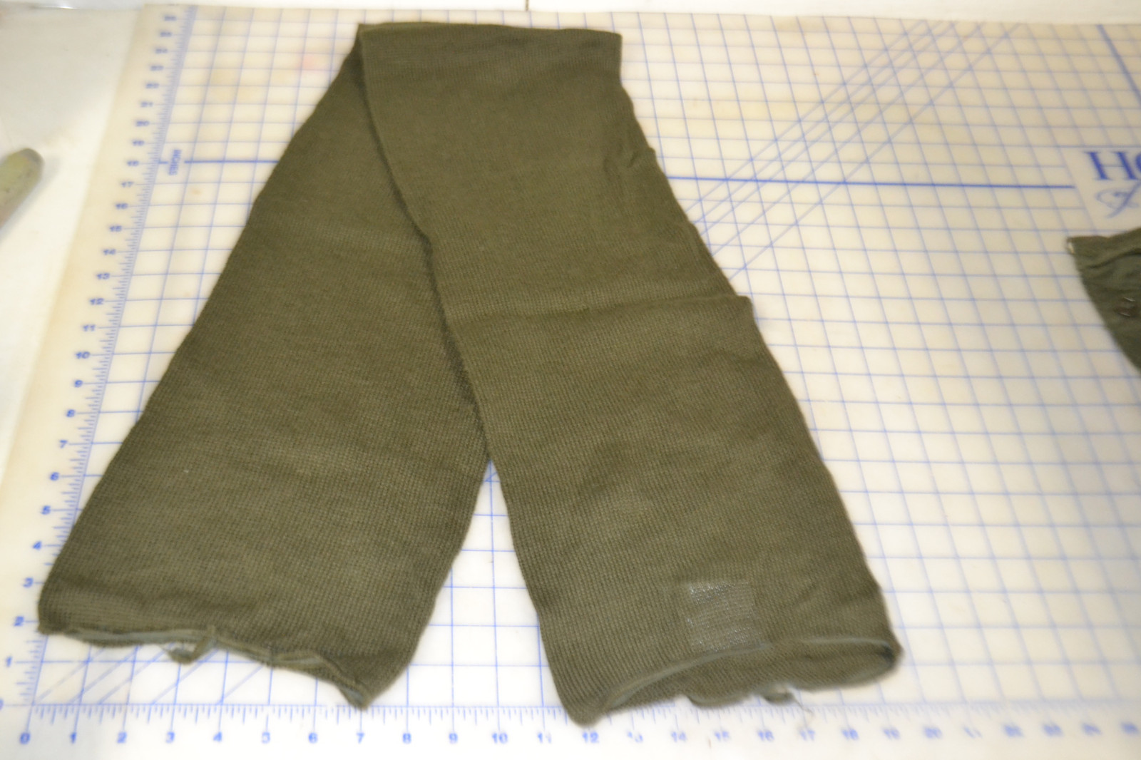 *2 scarf neckwear wool OG 208 military USGI tube style army green good used *2 scarf neckwear wool OG 208 military USGI tube style army green good used