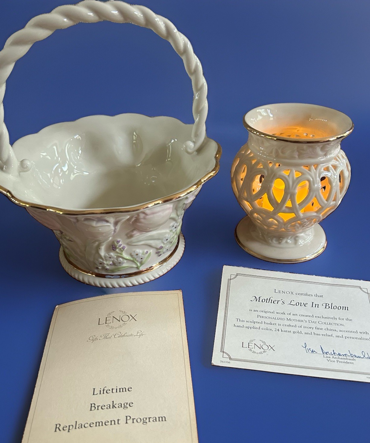 Lenox ''Mothers Love In Bloom" Basket With Handle 8 1/4'' With Candle Holder Lenox ''Mothers Love In Bloom" Basket With Handle 8 1/4'' With Candle Holder