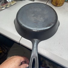 Cast Iron Wagner Ware Sidney -O- with pattern number 1055 S picture