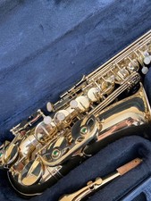 alto saxophone picture