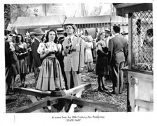 Jeanne Crain Dana Andrews fair holding a candy apple a scene film - Old Photo picture