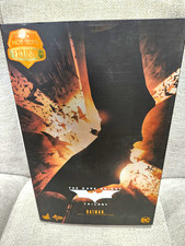 Hot Toys MMS595 Batman Begins 1/6 Scale Figure Sideshow Exclusive READ DISCRIPTI picture