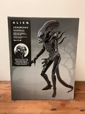 Spirit Halloween Alien Animatronic Xenomorph 6 Ft. 8 In. 2026 BRAND NEW Prop picture