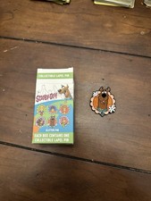 Collectible Pin: Scooby (Glitter) - Scooby Doo - OPEN - New picture
