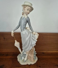 lladro Young Lady In Trouble With Parasol #4912 Figurine Sculpture picture