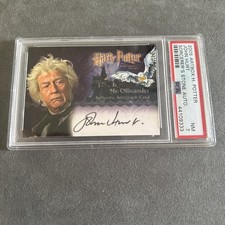 2005 Artbox Harry Potter John Hurt as Mr. Ollivander Auto PSA 7 picture