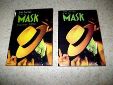 Vintage 2 dif 1994 The Mask summer Promo Pinback Button Jim Carrey Movie picture