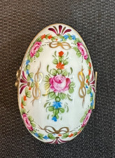 VINTAGE LIMOGES EGG SHAPED HINGED BOX HAND PAINTED ENAMEL PORCELAIN FLORAL picture