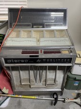 Wurlitzer Stereo Jukebox Machine picture