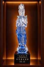 LiuLi Crystal Glass Buddhist Deity Asian Statue Bodhisattva Quan Yin / Guanyin picture