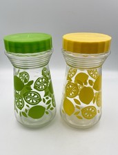 Vintage 1970s Lemon Glass Measuring Jars Green Yellow Pour Spout Lids Set 2 picture