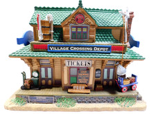 2009 Lemax Christmas Ceramic Village Crossing Depot Miniature 95831 (NO BOX) picture