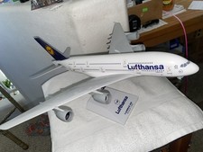 SKYMARKS. Lufthansa Airbus A380 1/200 Scale. Model picture
