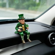 St Patrick's Day Leprechaun Figurine Lucky Shamrock Irish Clover Decor New 2026 picture