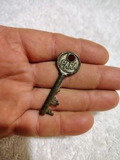 Vintage Metal Skeleton Key ~ PARA Branded Marked Both Sides ~ Pre-Owned picture