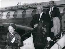1959 Press Photo Earl Warren Arriving In Berlin Germany - KSG14075 picture