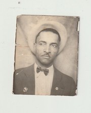 VINTAGE PHOTO BOOTH - HANDSOME AFRICAN-AMERICAN MAN in FEDORA picture
