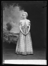 Photo:Brown Mary E Portrait in Patterned Dress 1901 1903 picture