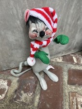 Vtg Annalee Christmas Mouse Holly Wreath Stocking Cap 1980 Remake of 1965 Doll picture