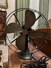 working Emerson Model 29646 is a classic 12-inch oscillating produced 1920-30's picture