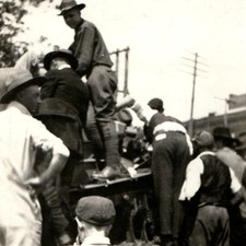 c1910s WWI US Soldier Campaign Hat Crowd Snapshot Photo Military Machinery Vtg picture