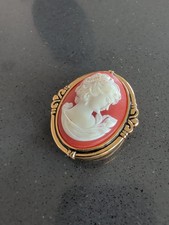 Vintage Estée Lauder Oval Cameo Portrait Metal Pill Box Gold Tone -X37 picture