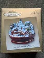 2004 Hallmark Keepsake Joyful Christmas Village Club Exclusive Ornament Music picture
