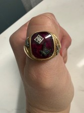 10K GOLD MEN'S MASONIC RING w/ DIAMOND, RED STONE, 1950s SZ: 14 - 7.78g picture