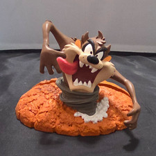 vintage Warner Bros. Looney Tunes Tasmanian Devil (Taz) figurine, Picture Frame picture