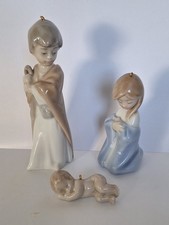 Vintage Lladro Mini Sagrada Familia #5.567 picture