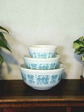 Pyrex Amish Butterprint Nesting Mixing Bowls 401 402 403 Vintage Midcentury picture