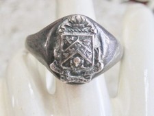 VINTAGE / ANTIQUE STERLING SILVER DELTA SIGMA DELTA DENTAL FRATERNITY CREST RING picture