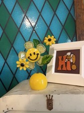 Vintage yellow Gingham Smiley Lucite Flower Decor SEE DESCRIPTION picture