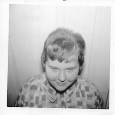 1960's GIRL Vintage LOT OF 2 FOUND PHOTO Black And White ORIGINAL 512 45 F picture